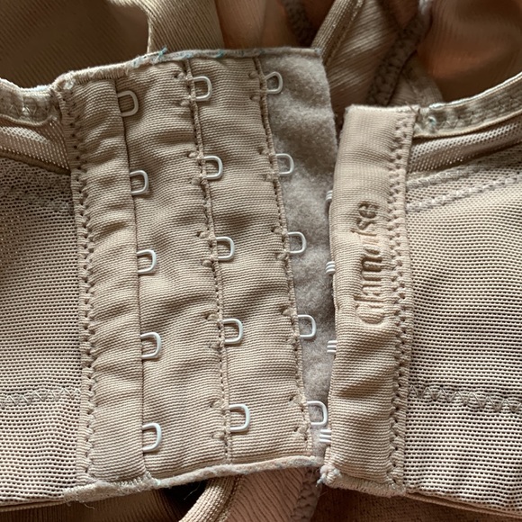 Glamorise Nude Sport Bra 36I - Picture 3 of 7